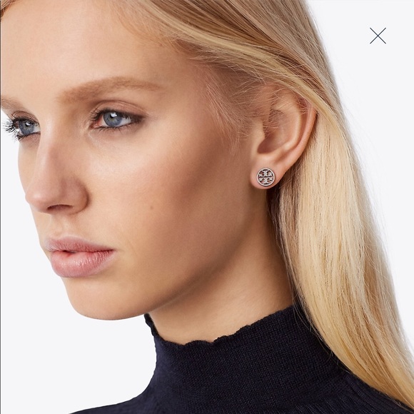 Tory Burch NWOT Silver Circle Logo Stud Earrings - Picture 3 of 8